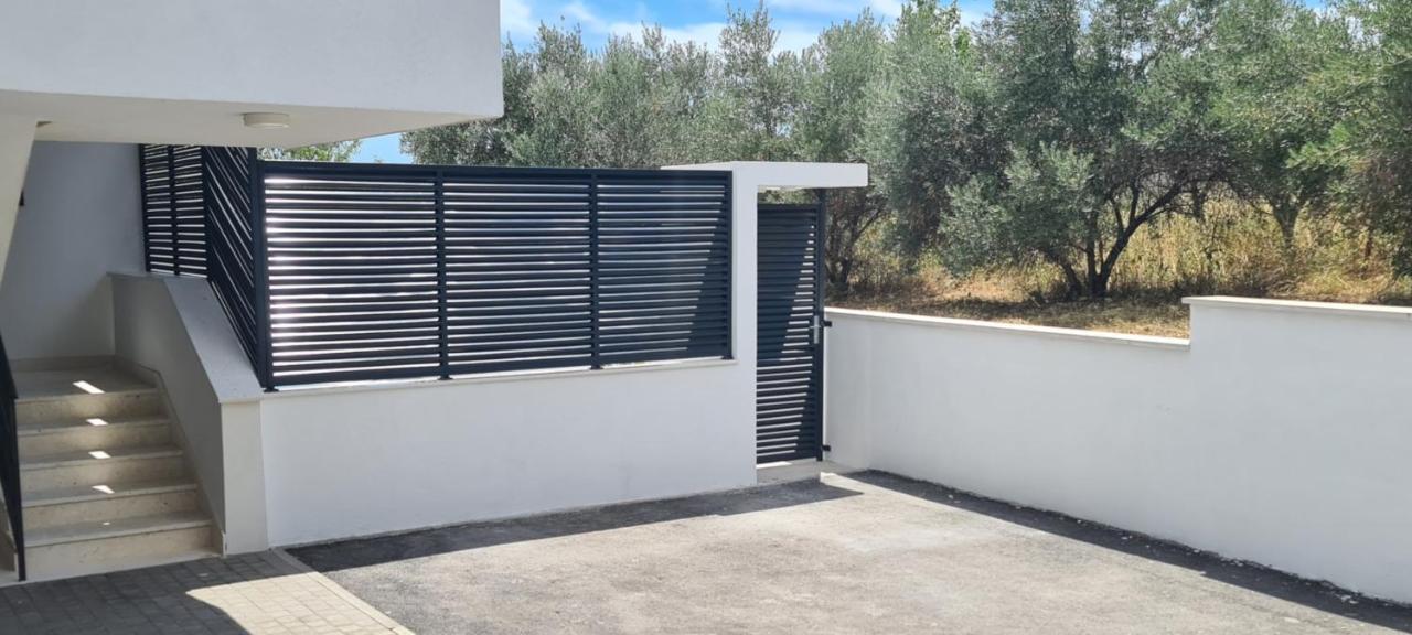 Apartman Marcelina 1 With Private Pool Trogir Exterior photo