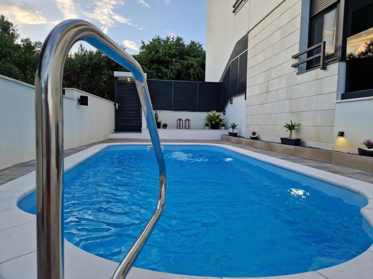 Apartman Marcelina 1 With Private Pool Trogir Exterior photo