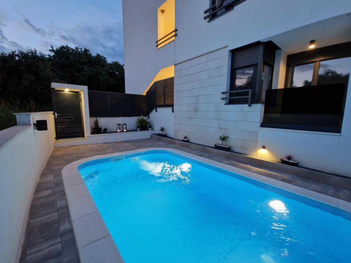 Apartman Marcelina 1 With Private Pool Trogir Exterior photo